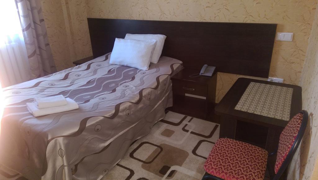 Home Hotel Astana Exterior foto